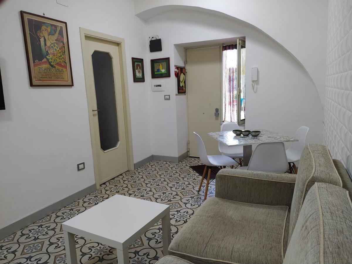 Casa Vacanze Maison Zio Bruno A' Scalinatella Neapel Exterior foto