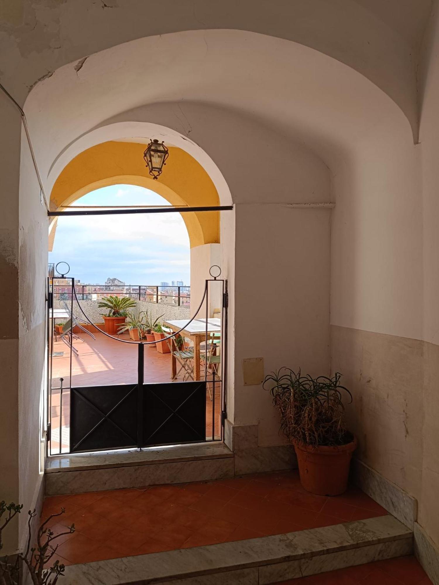 Casa Vacanze Maison Zio Bruno A' Scalinatella Neapel Exterior foto